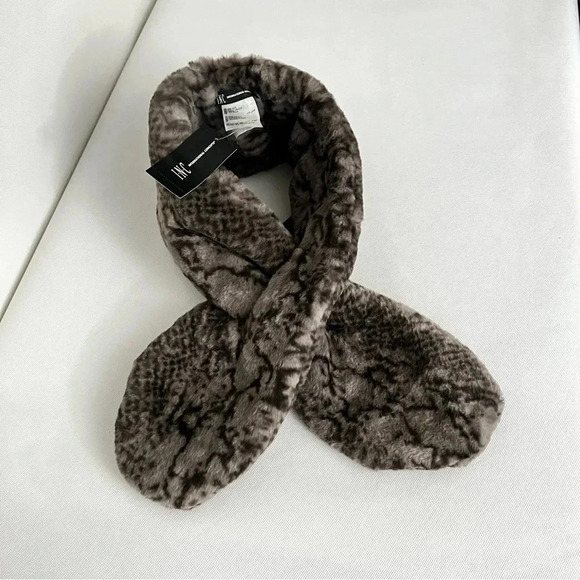 INC International Concepts Accessories - I.N.C Pull-Through Faux -Fur Scarf Snake Print Gray And Black Cozy